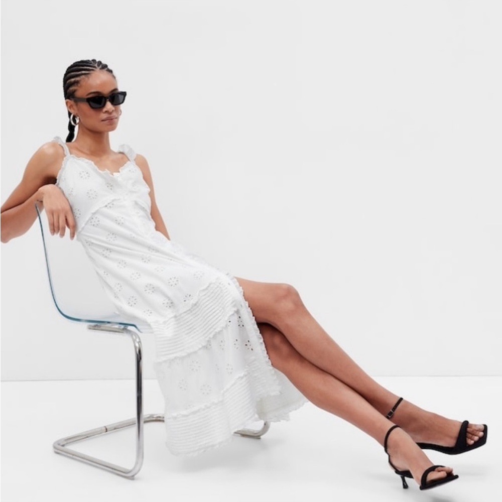 Gap ruffle hem eyelet strap white midi dress